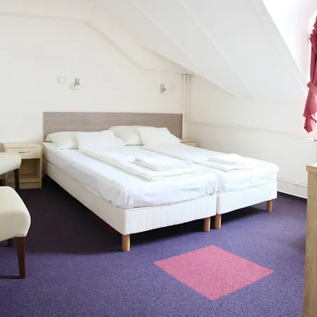 ホテル Monopoly 3*