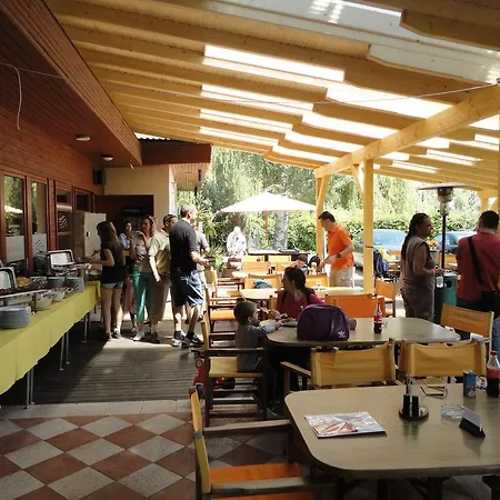 فندق Monopoly Balatonalmádi